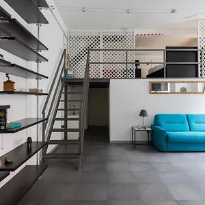 Trevi Fountain Modern Loft Apartamento
