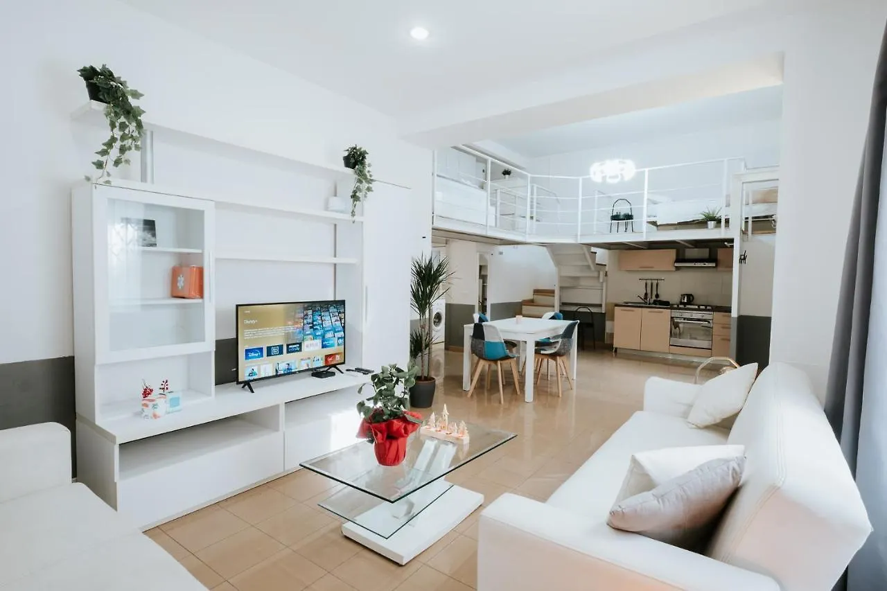 Bruno Domus Trastevere Rome Apartment