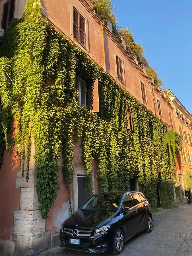 Bruno Domus Trastevere Rome Apartment